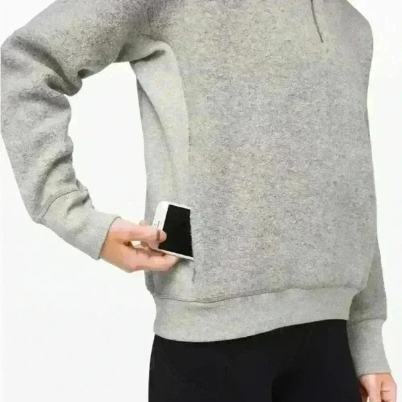 Lululemon Stand Out Sherpa 1/2 Zip
Heathered Silver Spoon / Heathered Core - Picture 3 of 8